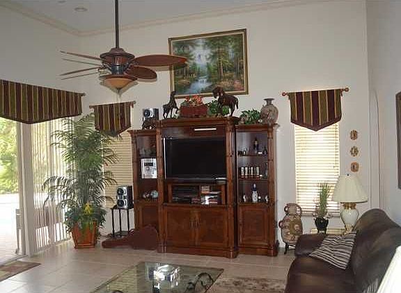 4th image of 5127 NW 57th Ter
