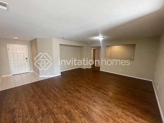 3rd image of 1334 Paddington Way