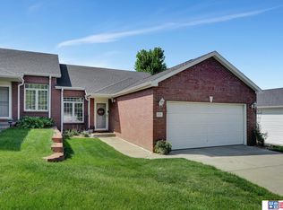 2835 Porter Ridge Rd, Lincoln, NE 68516
