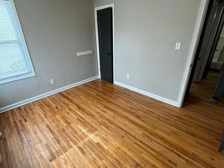 1837 N Litchfield St — Photo 9