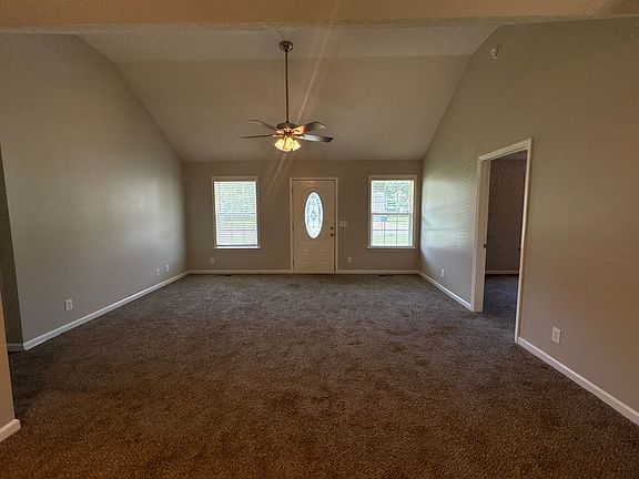 3rd image of 479 Indian Springs Cir