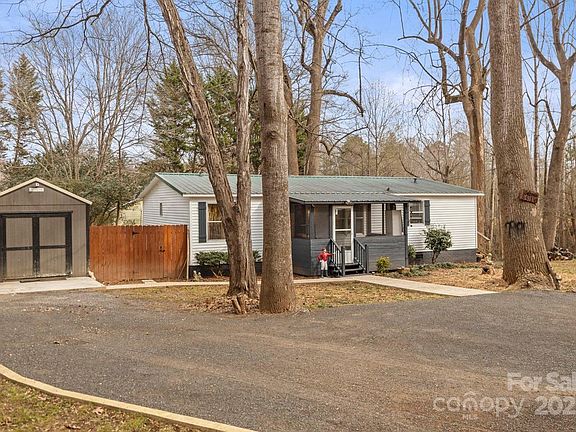 3rd image of 3510 Oakwood Ave