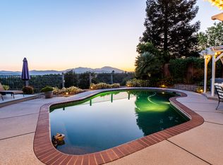 260 Ironwood Ln, Redding, CA 96003