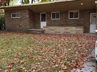 23885 Manistee Ave, Oak Park, MI 48237
