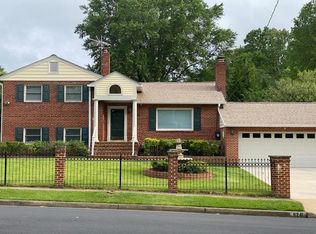 6241 Diamond Dr, Falls Church, VA 22044
