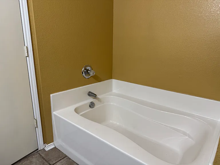 824 Mulder Dr — Photo 26