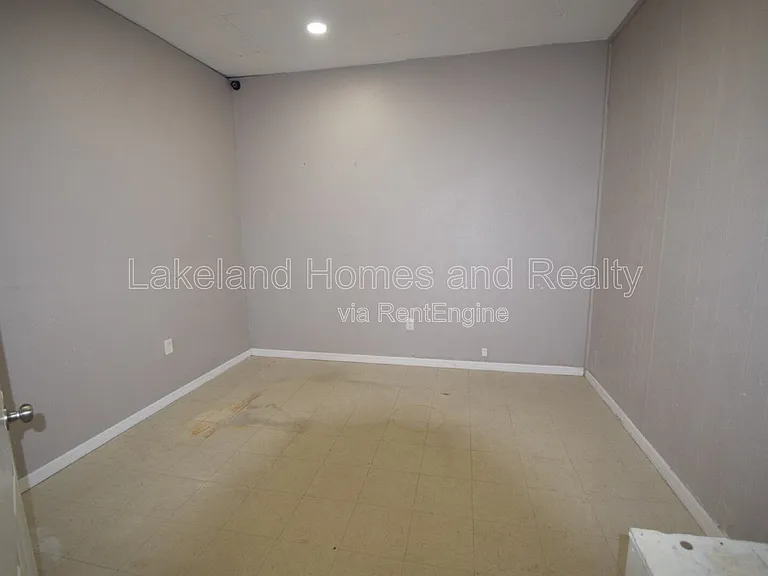 817 N Lake Parker Ave — Photo 6