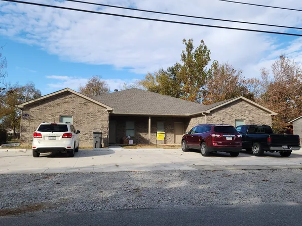 824 N 4th St #D, Paragould, AR 72450