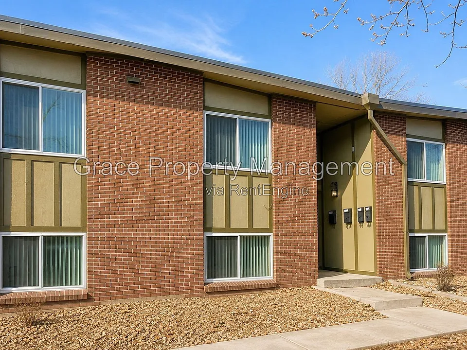 2900 Eliot Cir #4