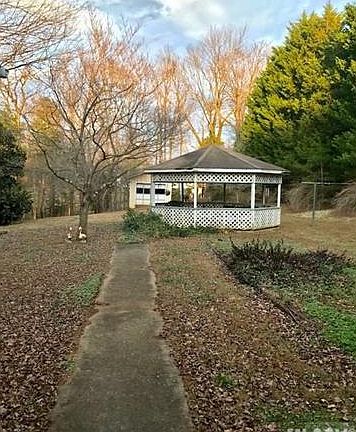 2nd image of 8081 Mintwood Dr