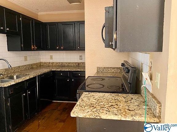 4th image of 1005 Liberty Dr #1005