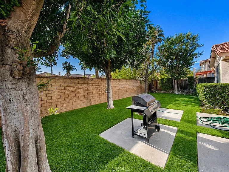 7000 Fontaine Pl — Photo 18