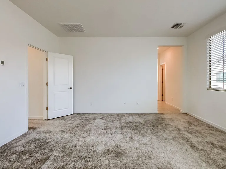 1362 W Crane Dr — Photo 8