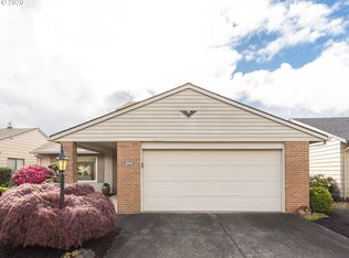 15740 SW Oakhill Ln, Tigard, OR 97224