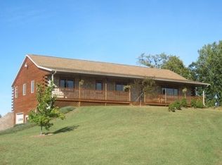 1709 Mapledale Rd, West Bend, WI 53095