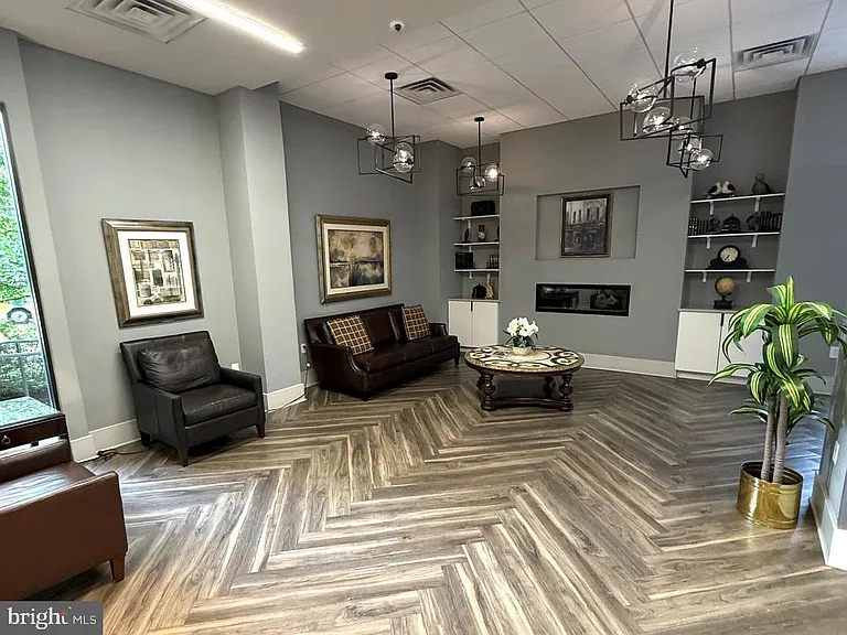 5300 Holmes Run Pkwy #819 — Photo 31