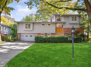 738 Romona Rd, Wilmette, IL 60091