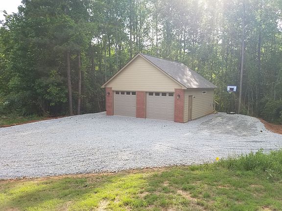 2017 29 x 26 Garage/Drive