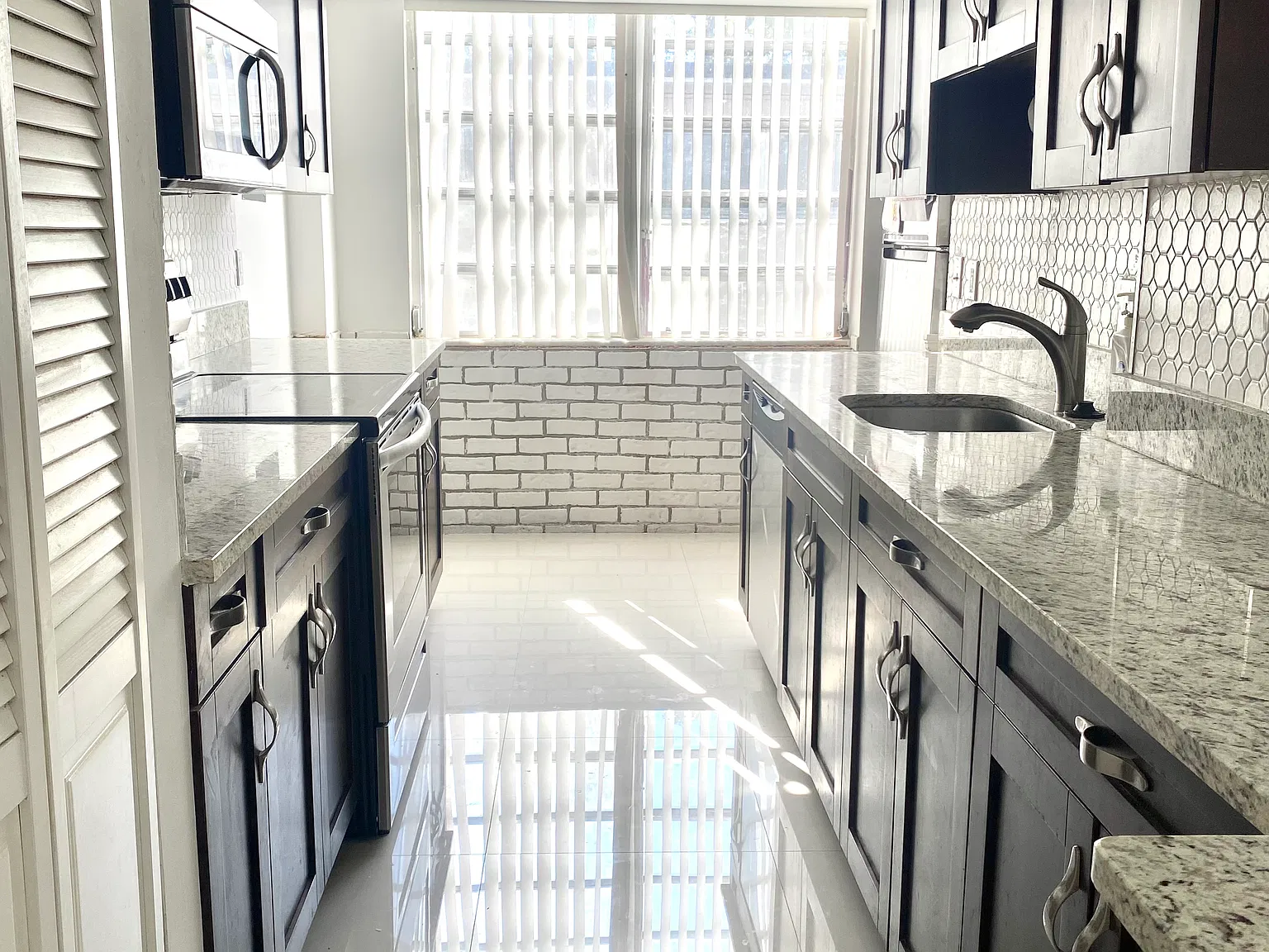 1 bed, 779 sqft, $1,875 — Photo 1