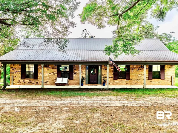 10730 Meadow Ln W, Irvington, AL 36544