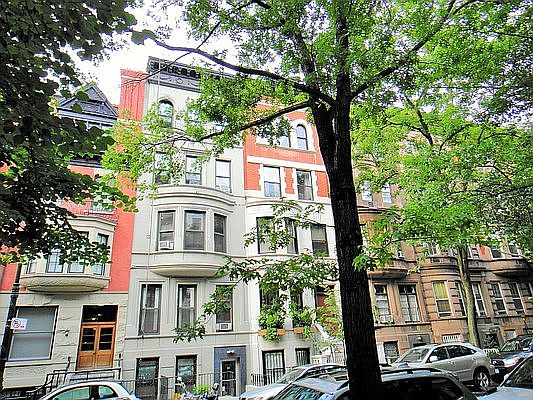 1st image of 59 W 69th St #1R