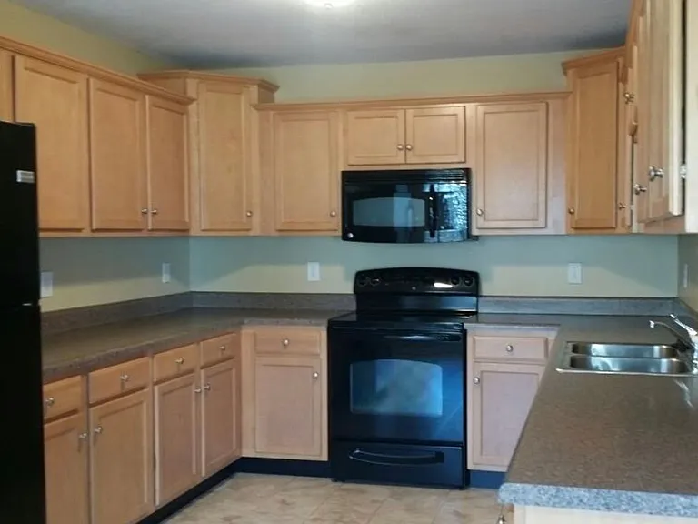 2629 Arthurs Ct — Photo 2