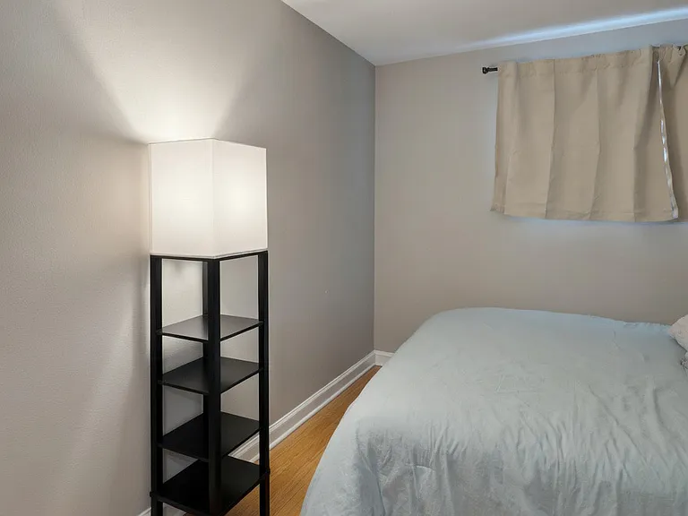 933 College Ave #B — Photo 7