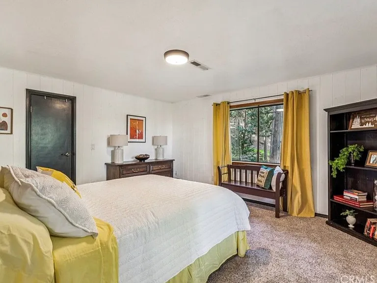 24166 Cresta Dr — Photo 53