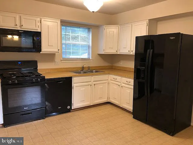5803 Portland Dr — Photo 8