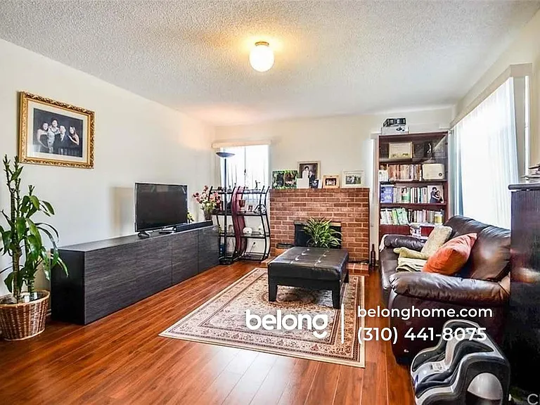 1640 W 218th St — Photo 2