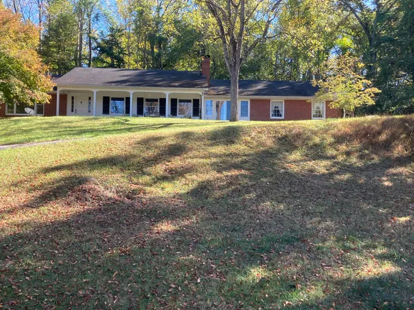 69 Farmhouse Rd, Rockbridge Baths, VA 24473