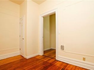 6066 70th Ave, Ridgewood, NY 11385