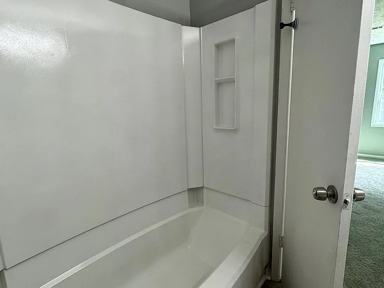 171 Adrian Dr — Photo 11