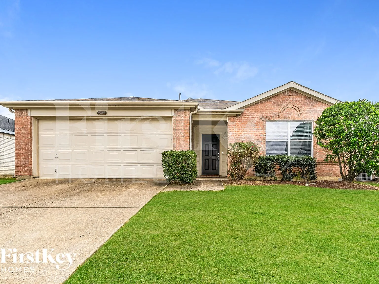 3 bed, 2.0 bath, 1408 sqft, $1,945 — Photo 1