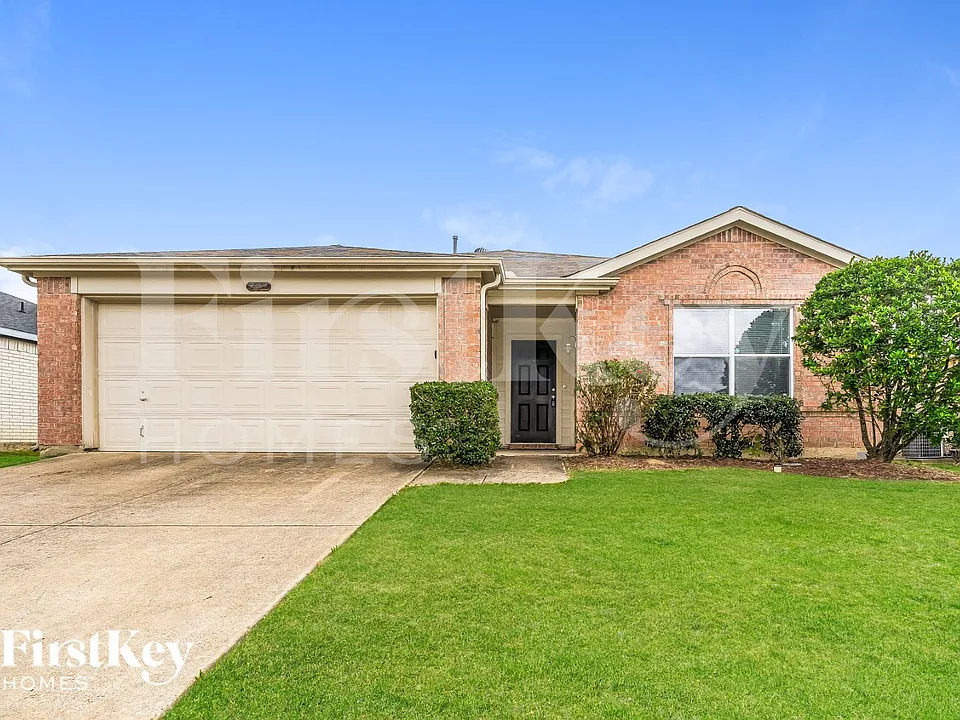 207 Prentice Dr