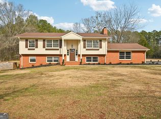 1041 Cooper Ln, Rutledge, GA 30663