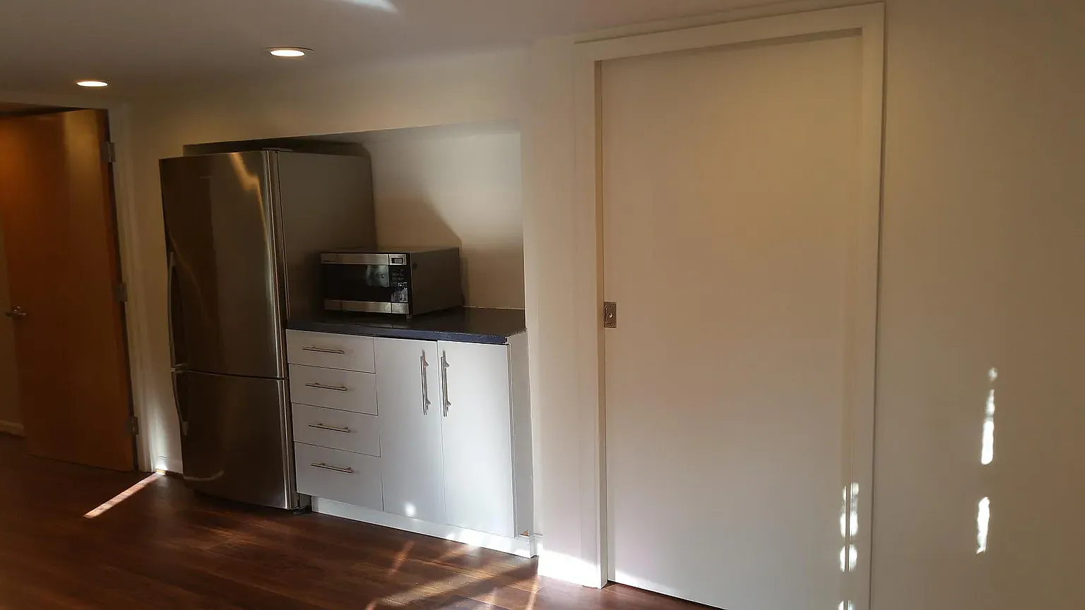 2 bed, 960 sqft, $1,500 — Photo 2