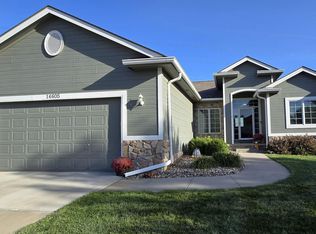 14605 Vane St, Bennington, NE 68007