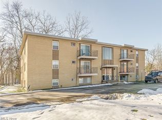 5382 Lee Rd, Maple Heights, OH 44137