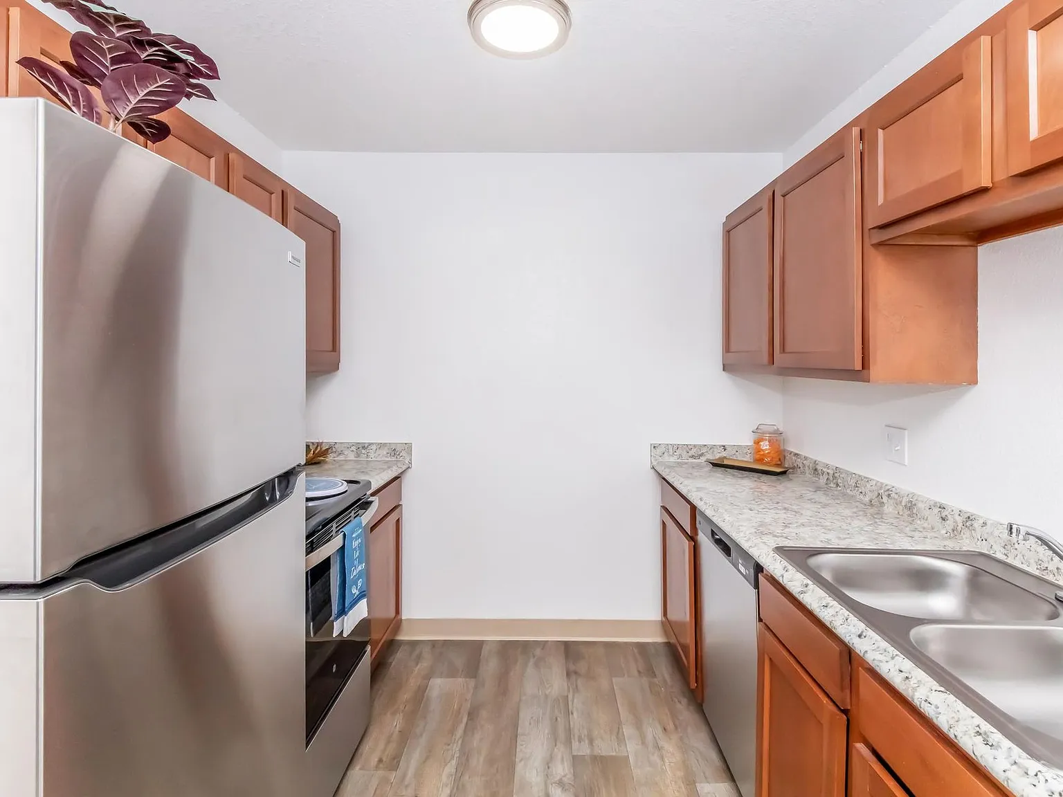 Mountain Steppes Apartments — Photo 1