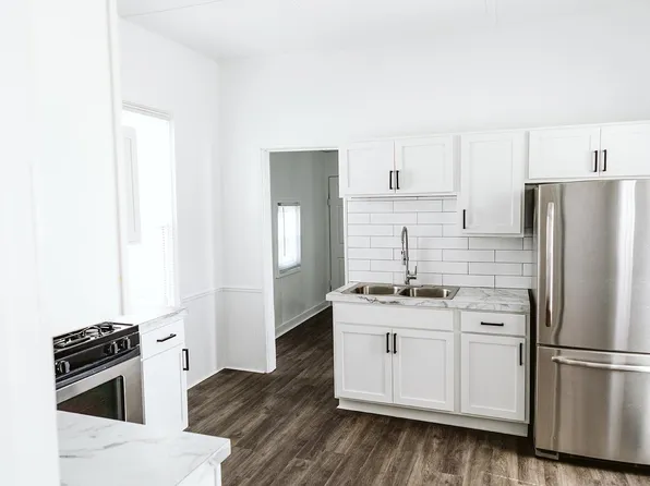 465 3rd St NW, Grand Rapids, MI 49504