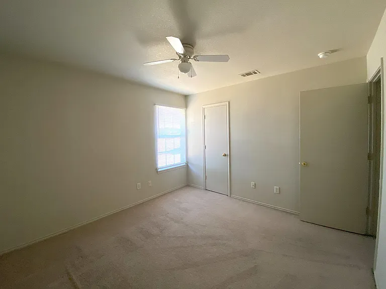 2102 Tahoe Ct #B — Photo 5