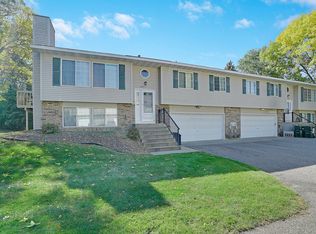 4626 1/2 Ridge Cliff Dr, Saint Paul, MN 55122