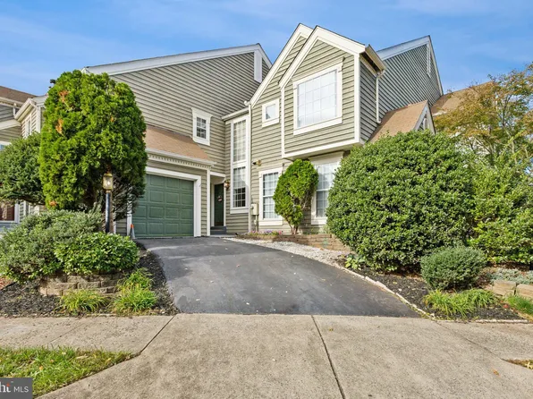 21111 Crocus Ter, Ashburn, VA 20147