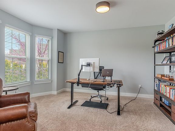 5th image of 5299 Crown Ct
