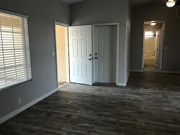 4th image of 4425 S Caitlan Ave