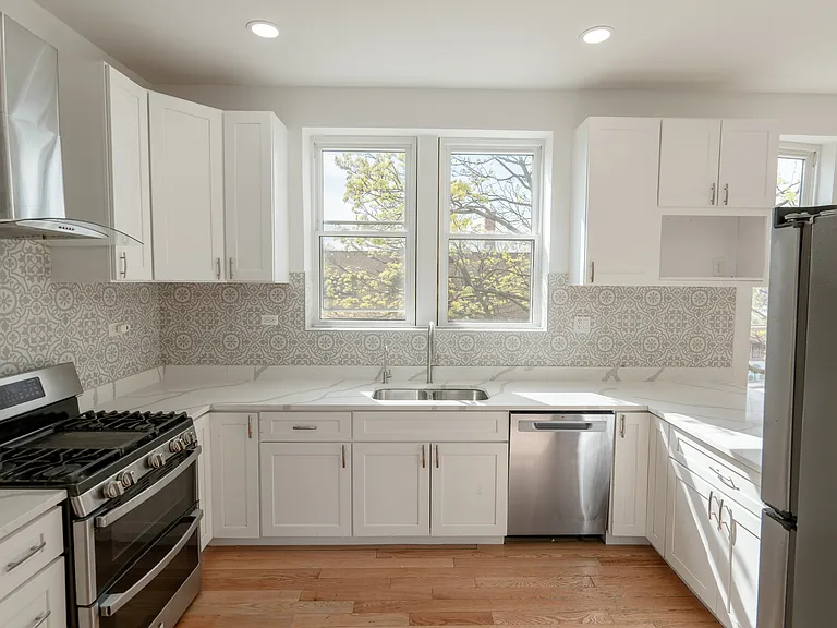 5103 S Winchester Ave #2 — Photo 11
