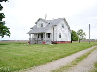 9873 Birkbeck Rd, Clinton, IL 61727