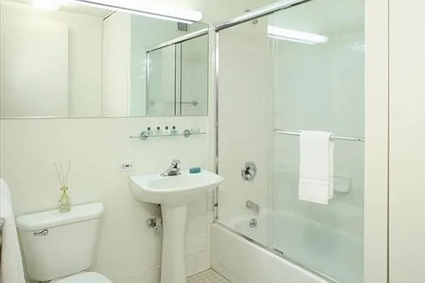 Rented by Corcoran | media 29