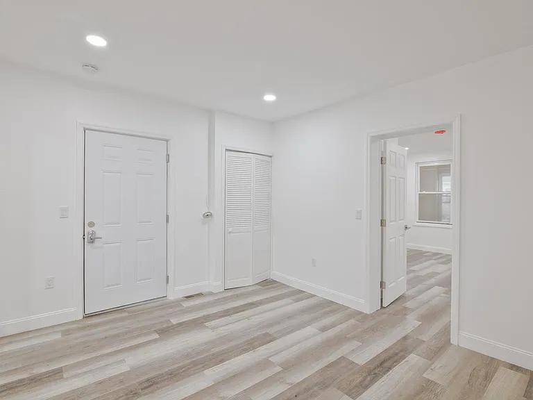 280 Forrest St #1 — Photo 13